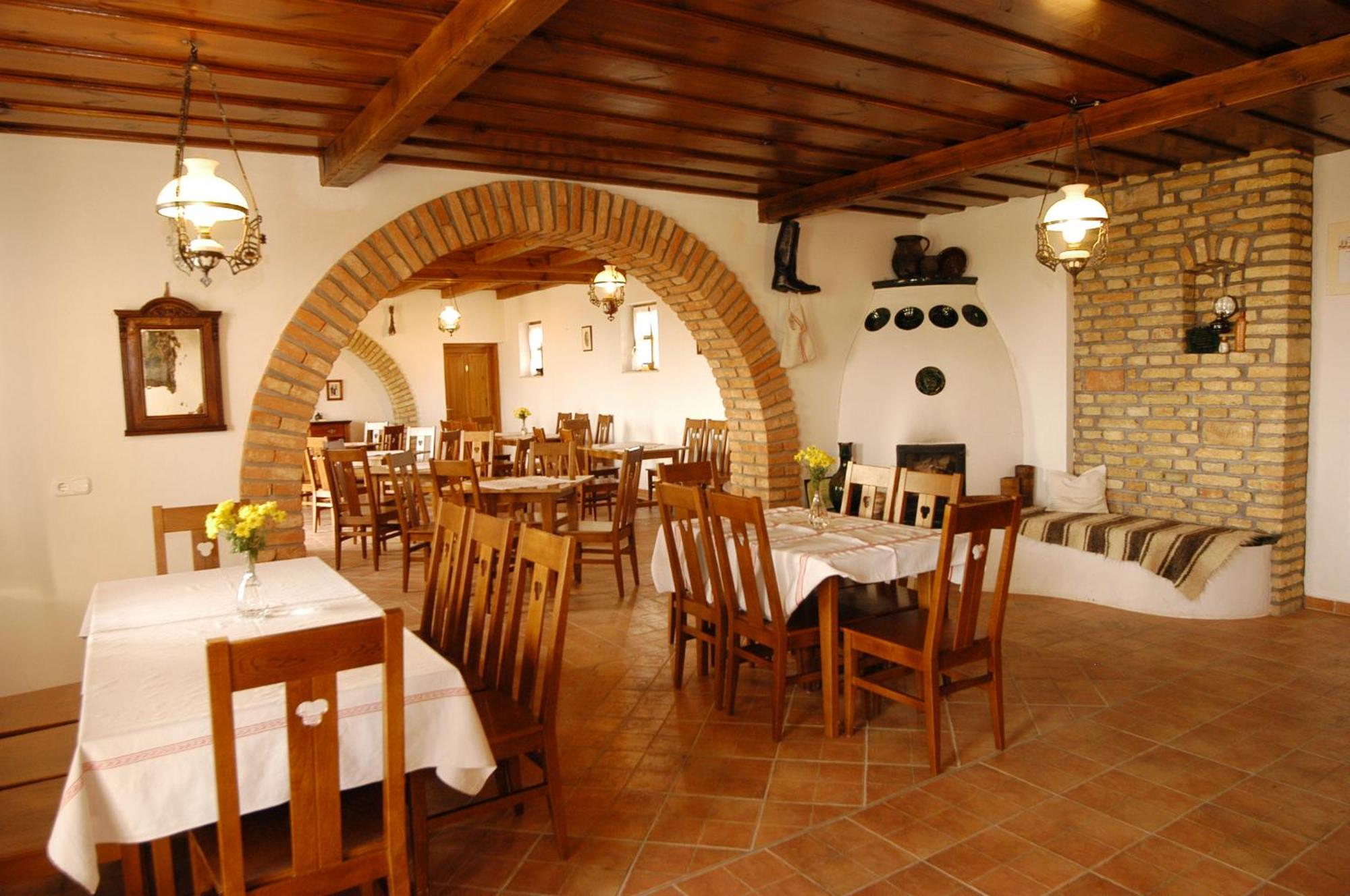 Koczor Winery & Guesthouse Balatonfured Ngoại thất bức ảnh
